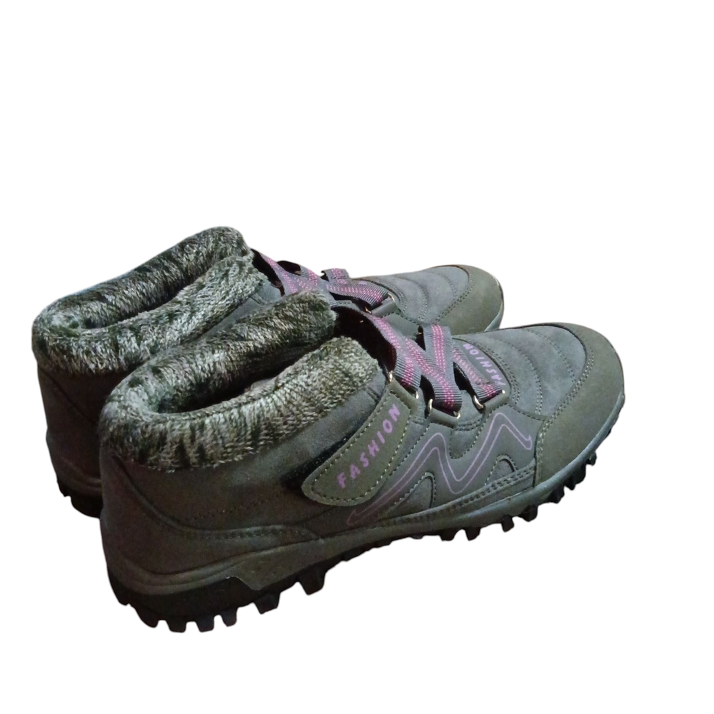 Fashion Sport Lined Winter Walking Shoes Size 8 Never Worn